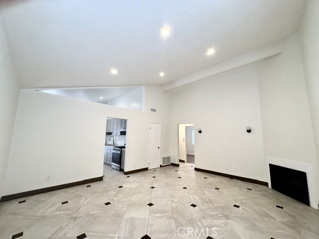 27312 Pinavete Property Photo 8