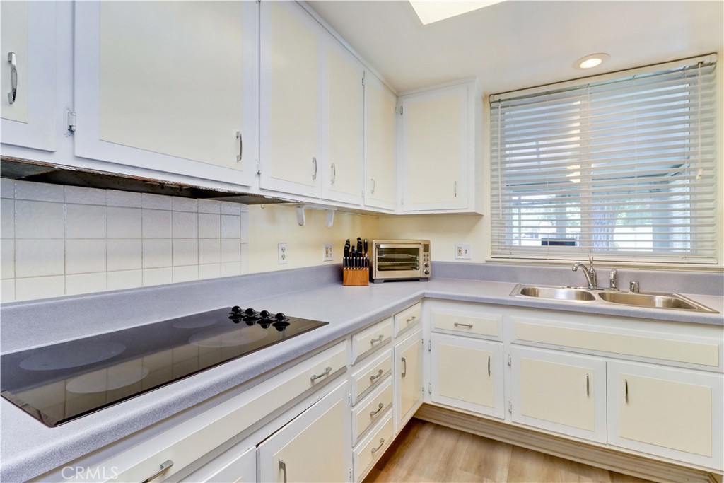 2 Via Castilla F Property Photo 17