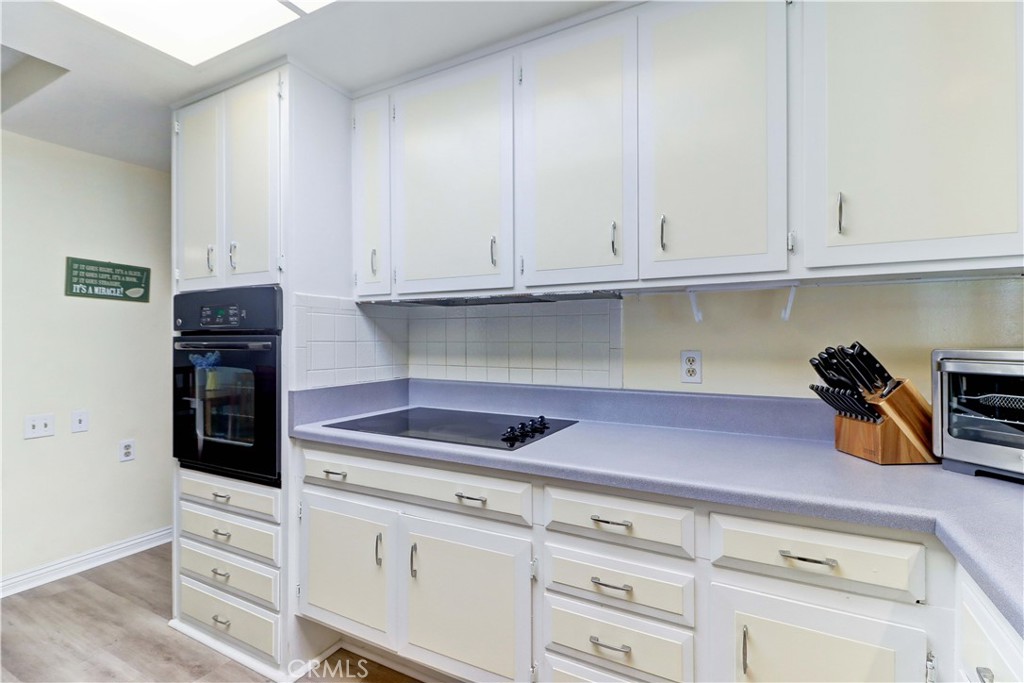 2 Via Castilla F Property Photo 19