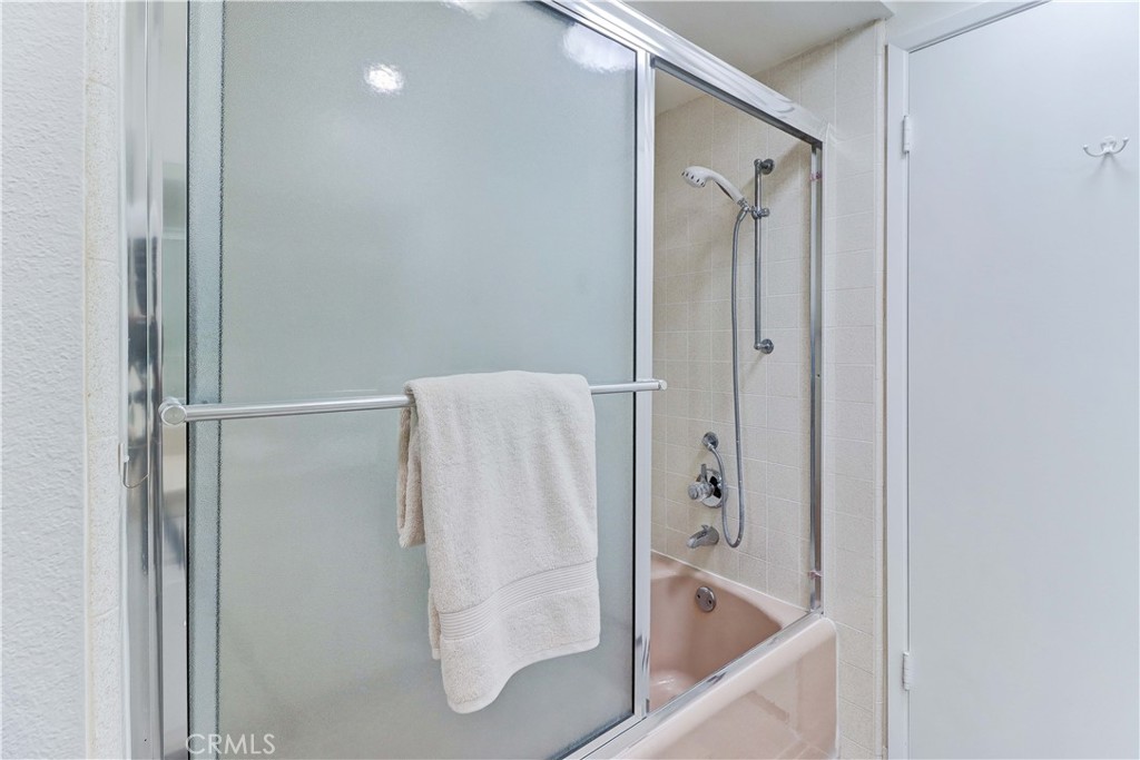 582 Avenida Majorca Q Property Photo 23