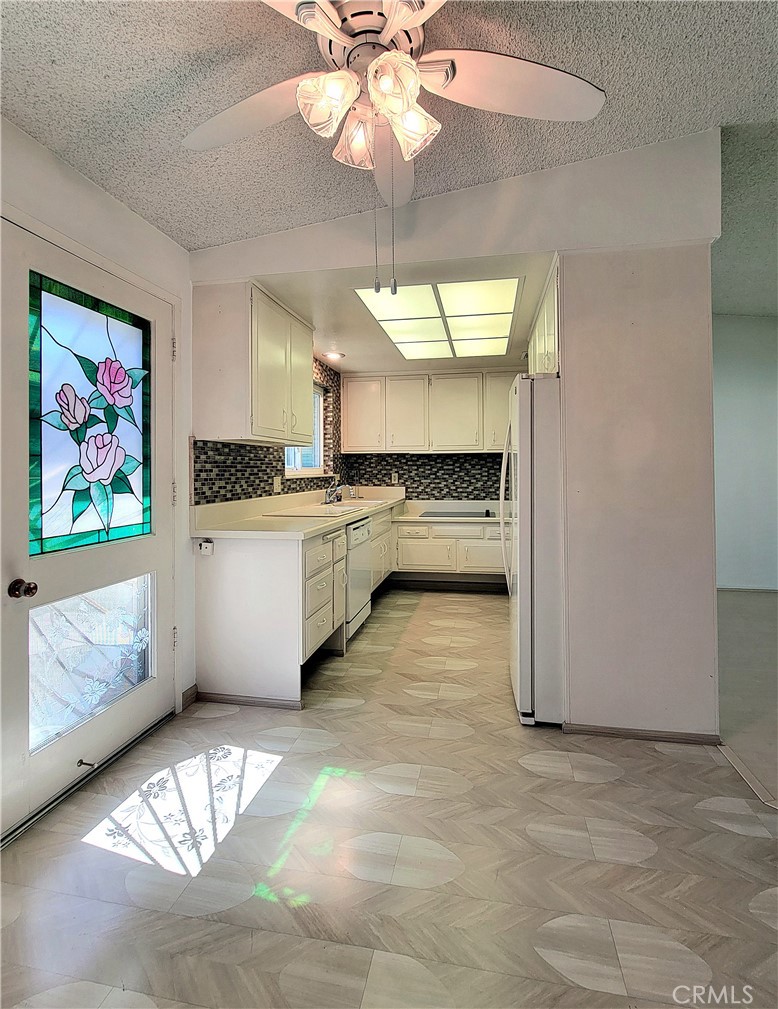 179 Avenida Majorca C Property Photo 10