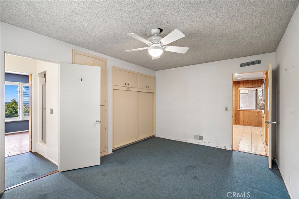 459 Hilledge Drive Property Photo 18