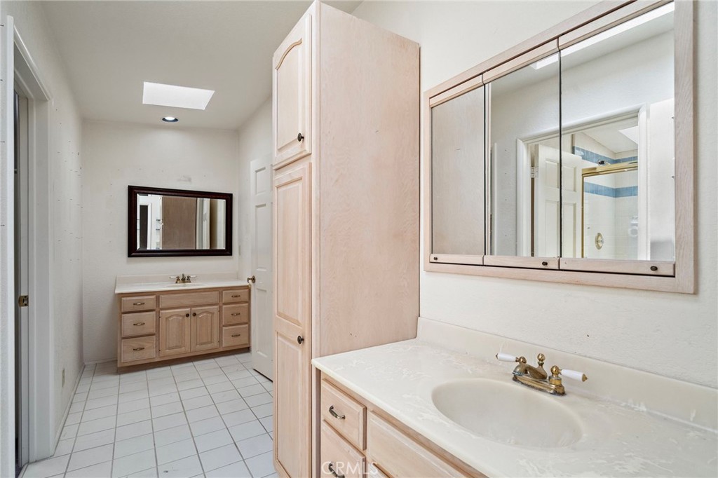 459 Hilledge Drive Property Photo 25
