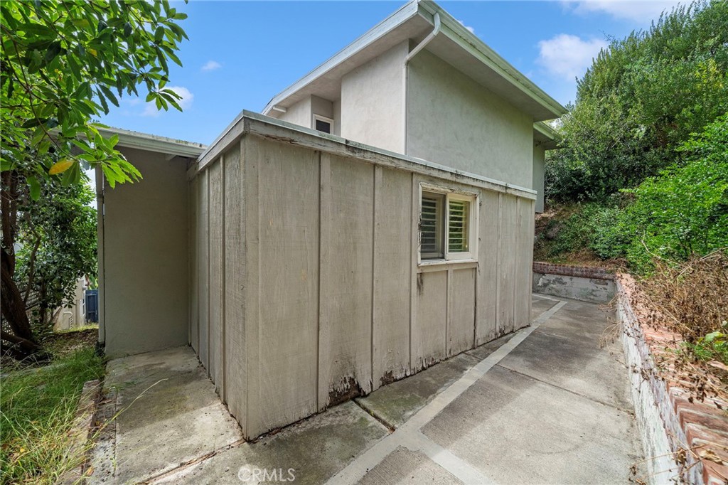 459 Hilledge Drive Property Photo 36