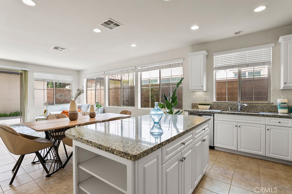 109 Bright Poppy Property Photo 9