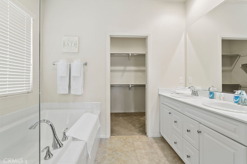 109 Bright Poppy Property Photo 16
