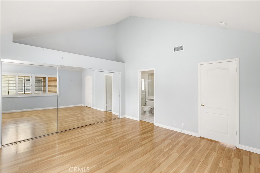 37 Auburn Aisle Property Photo 15