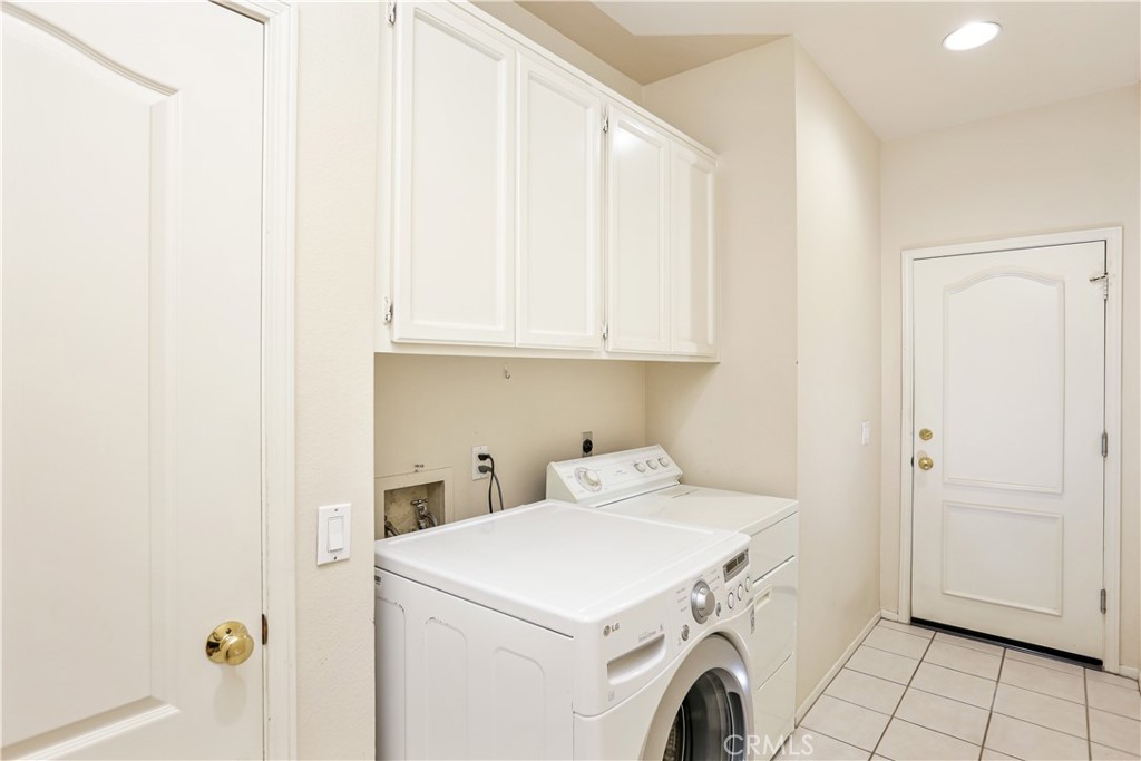 37 Auburn Aisle Property Photo 20