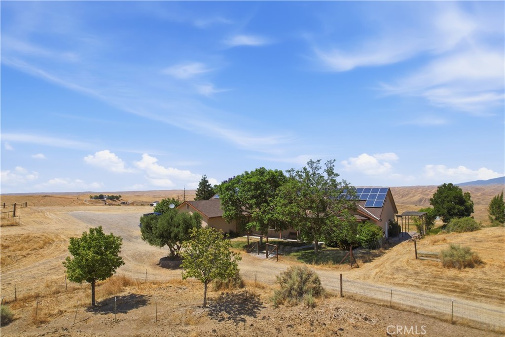 9701 S Granite Property Photo 3
