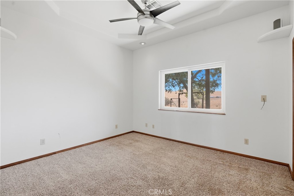 9701 S Granite Property Photo 14