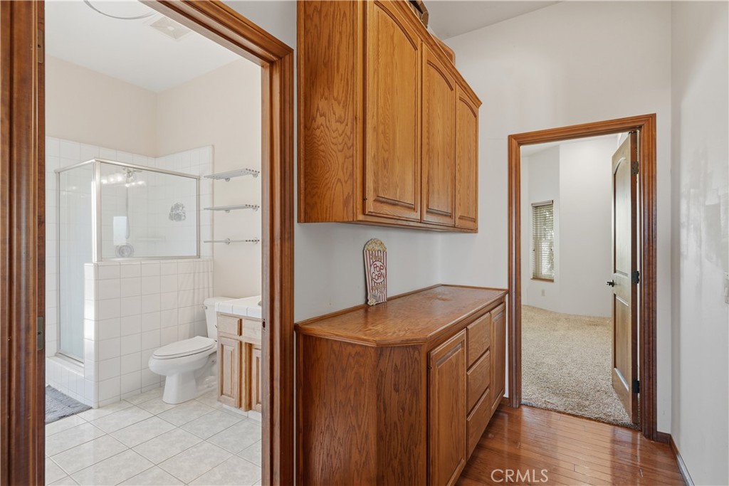 9701 S Granite Property Photo 28