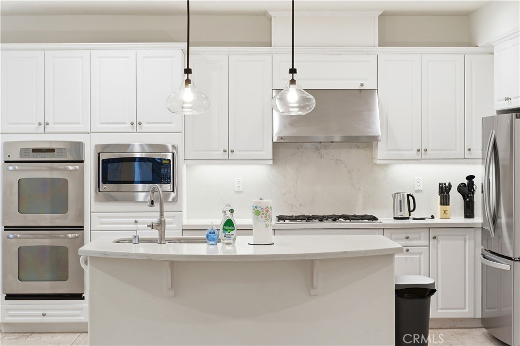 37 Roycroft Property Photo 15
