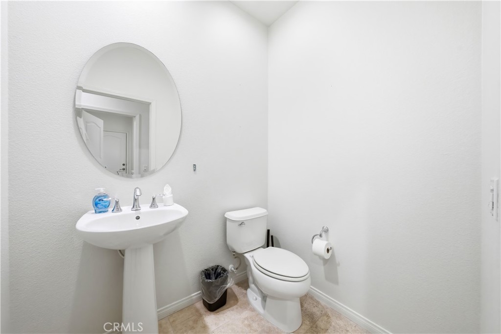 37 Roycroft Property Photo 33