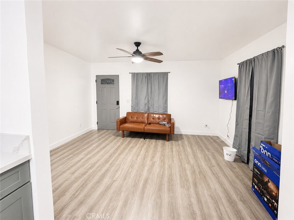 210 S Raitt Property Photo 2