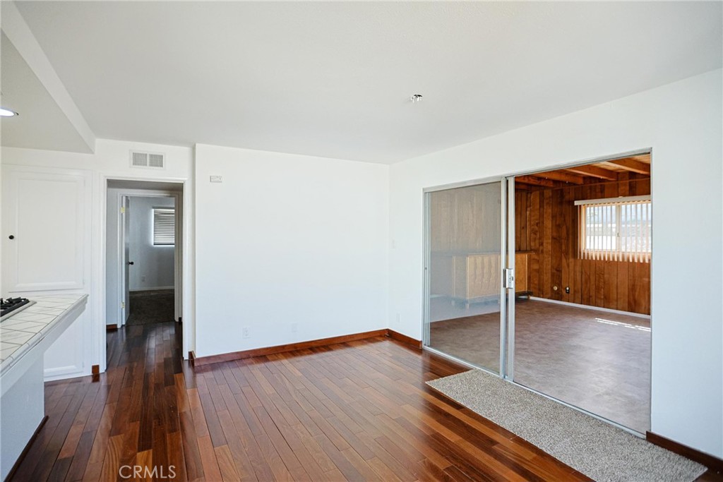 1328 W 214th Street Property Photo 10
