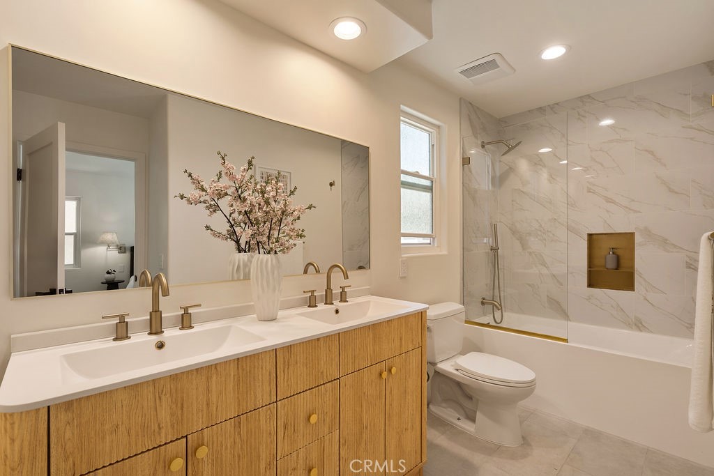 519 10th Property Photo 34