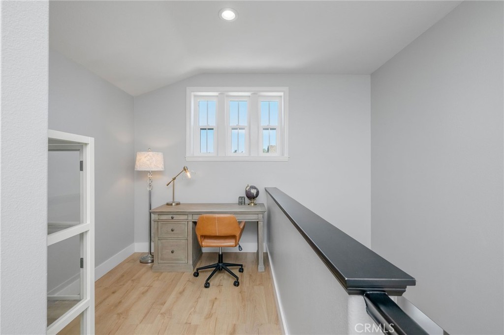 20 Wimbledon Property Photo 13