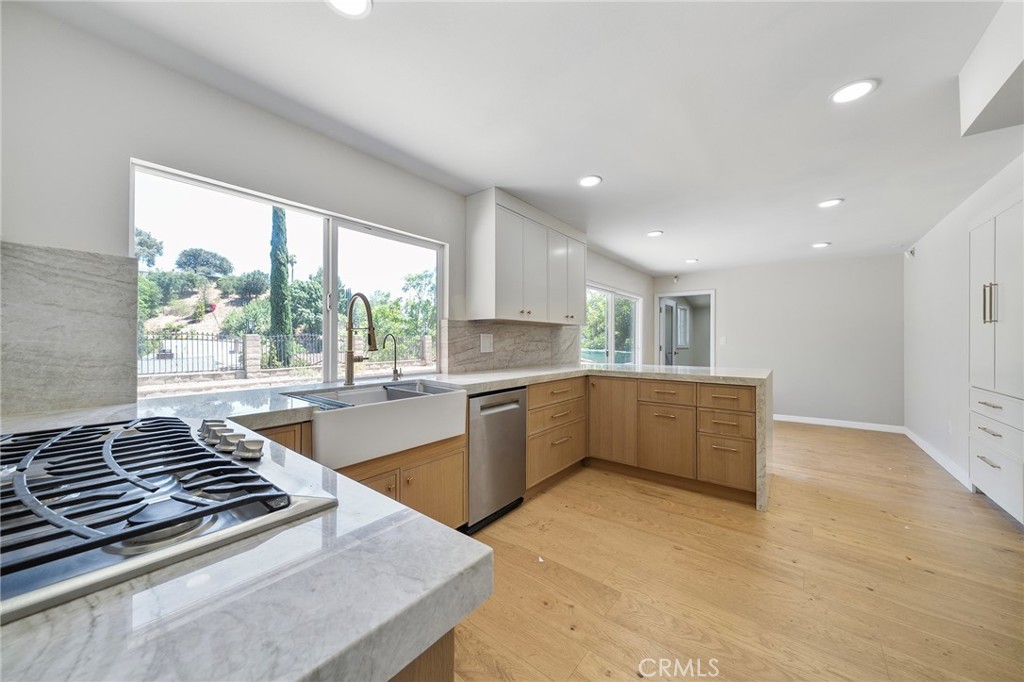 23674 Bower Cascade Property Photo 18