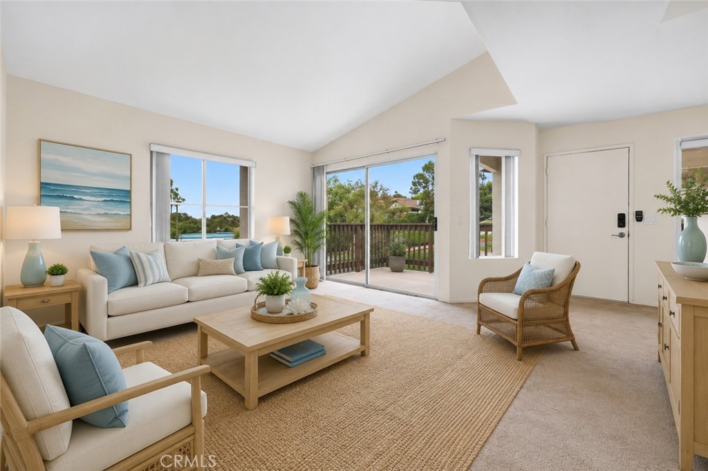 25274 Via Lido Property Photo 8
