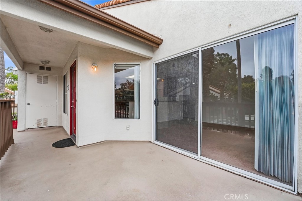 25274 Via Lido Property Photo 10