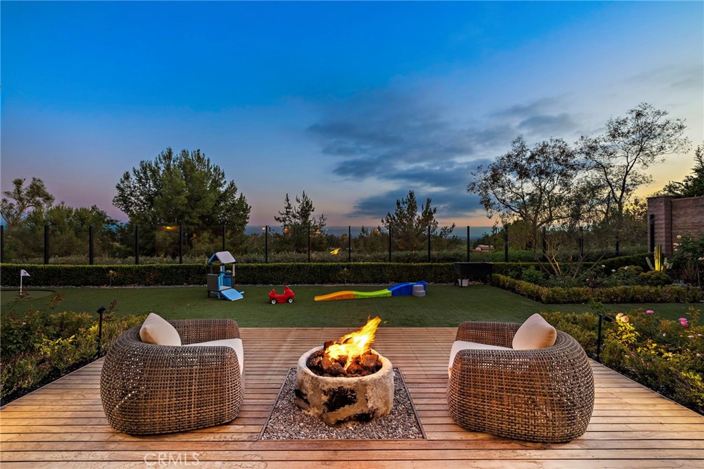 137 Sunset Property Photo 17