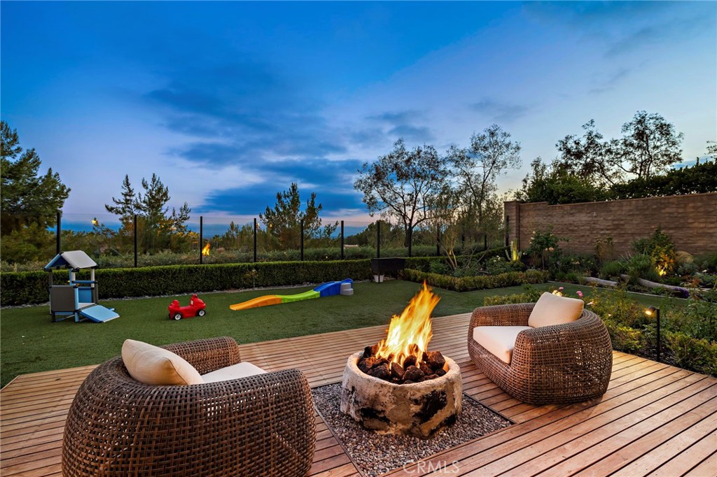 137 Sunset Property Photo 18