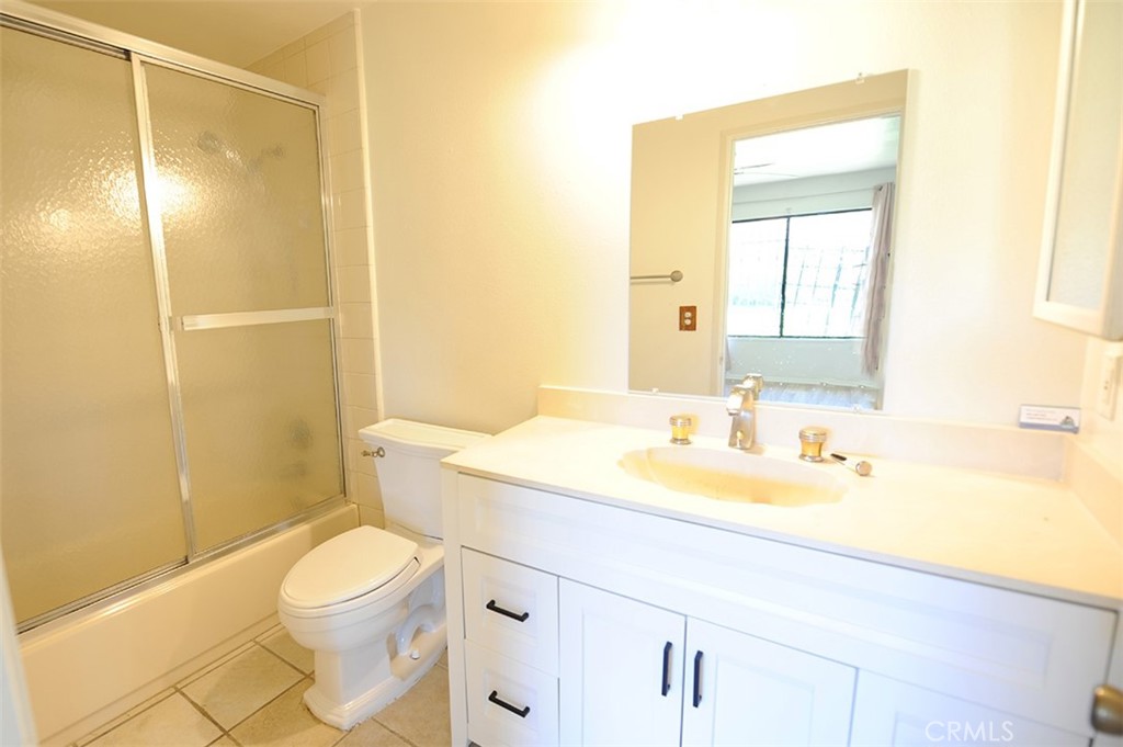 23526 Los Adornos Property Photo 6