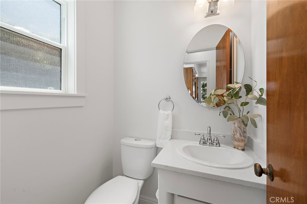 169 Roycroft Property Photo 14