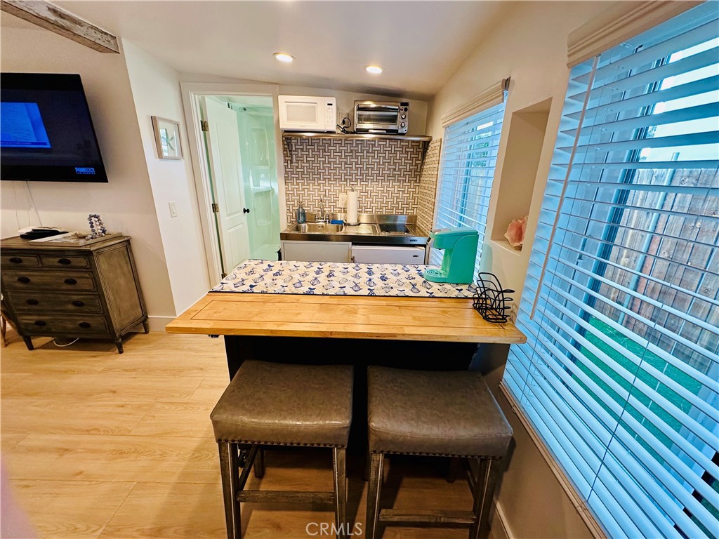 116 Avenida Serra Property Photo 4