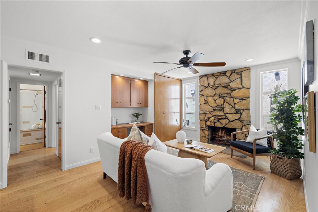 169 Roycroft Property Photo 6