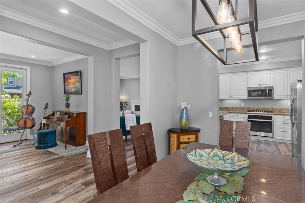 12 Globe Lane Property Photo 16