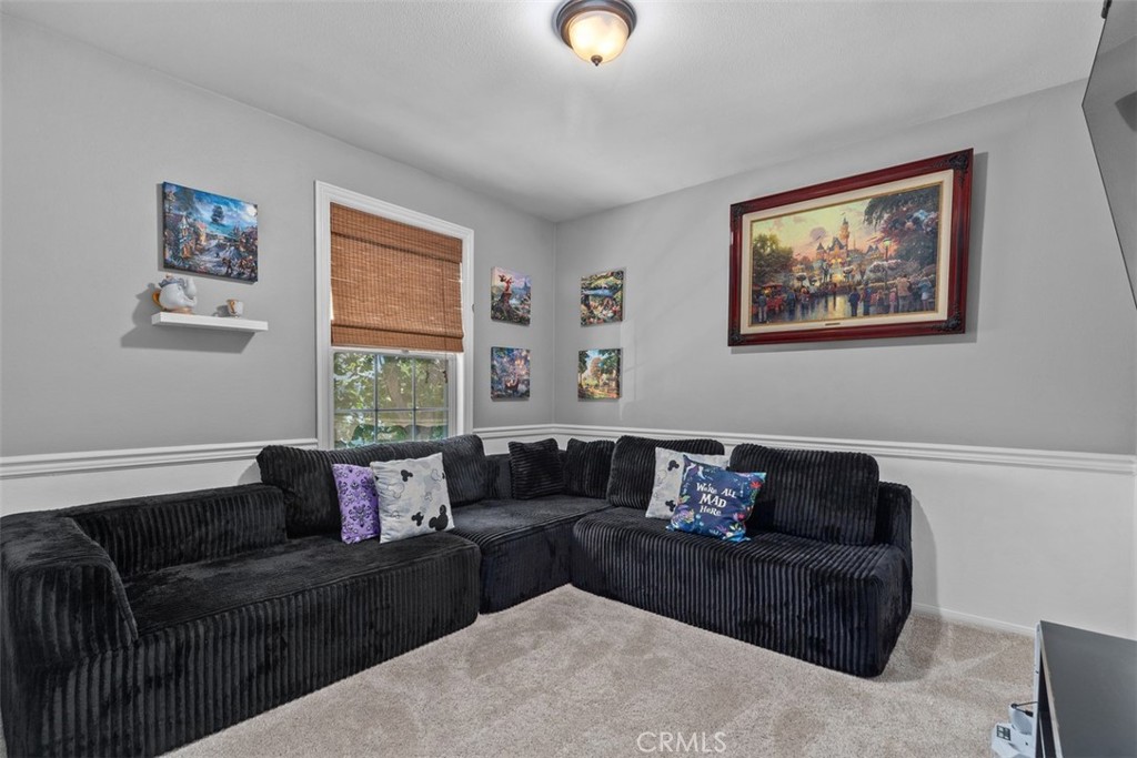 12 Globe Lane Property Photo 28