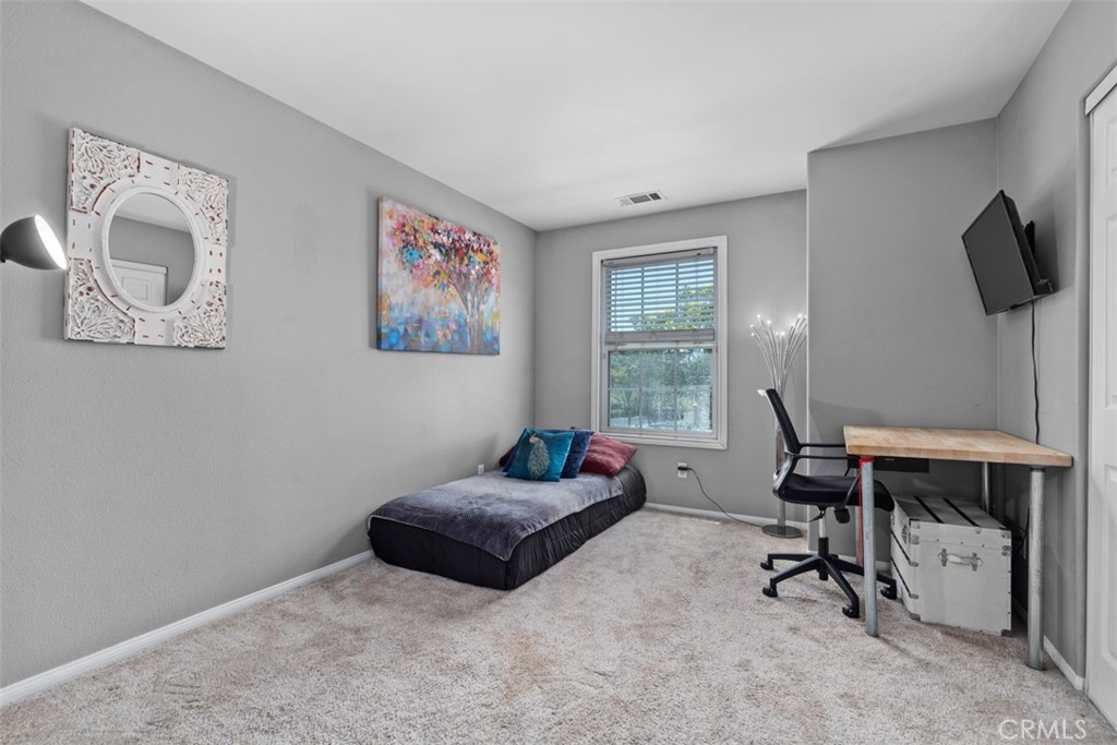 12 Globe Lane Property Photo 30