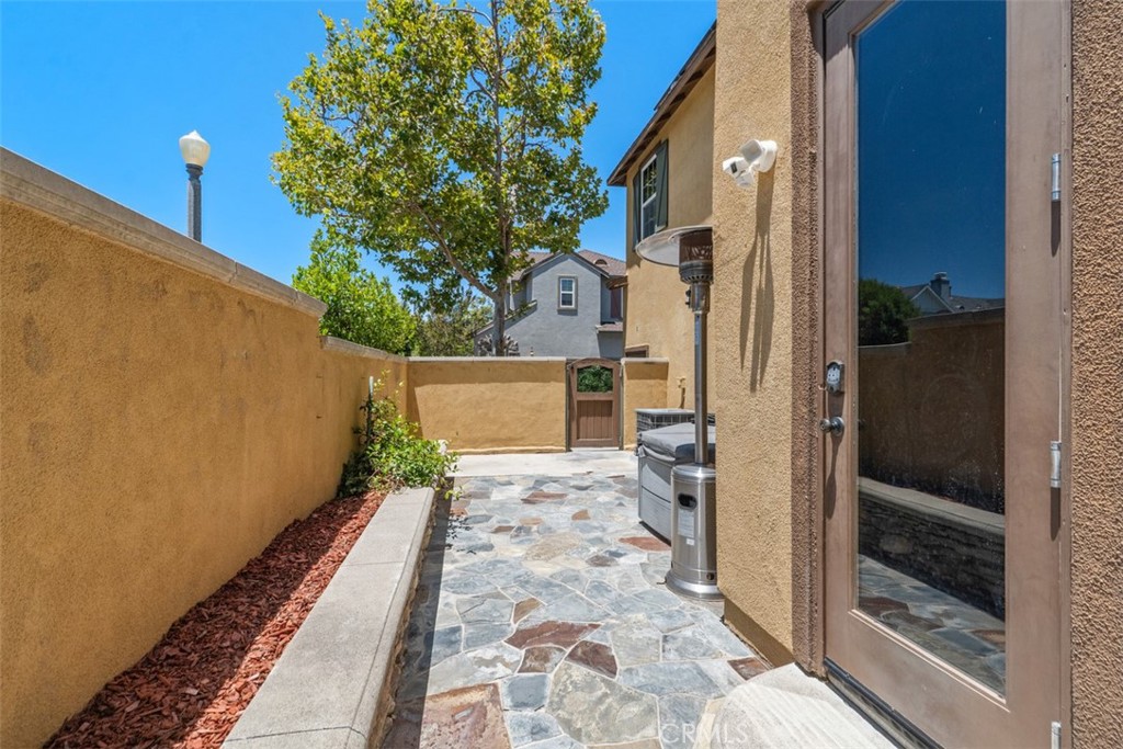 12 Globe Lane Property Photo 37