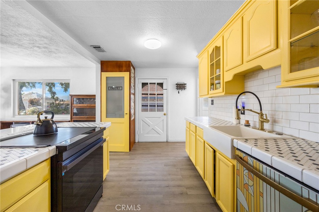 1220 Webster Street Property Photo 16