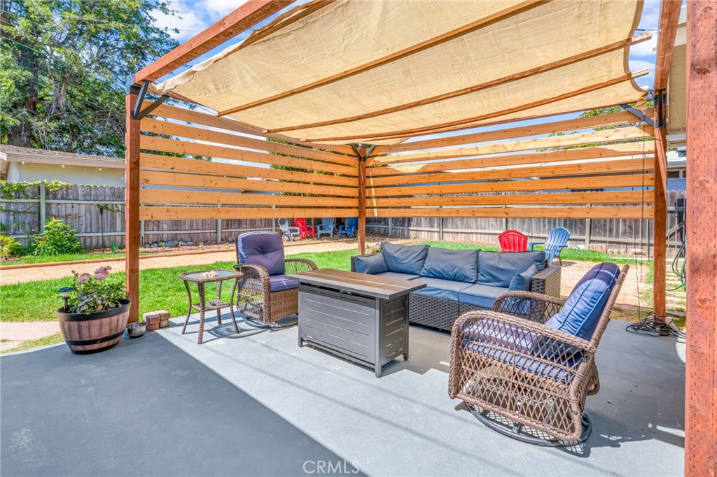 1058 E Almond Property Photo 21