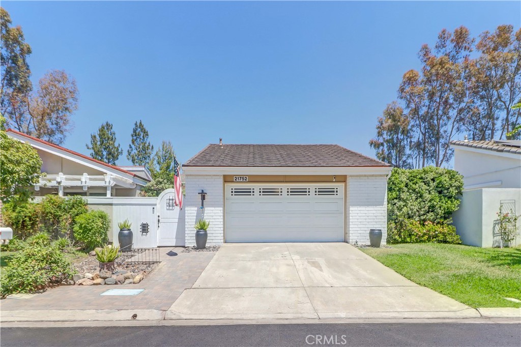 21752 Northwood Lane Property Photo 41