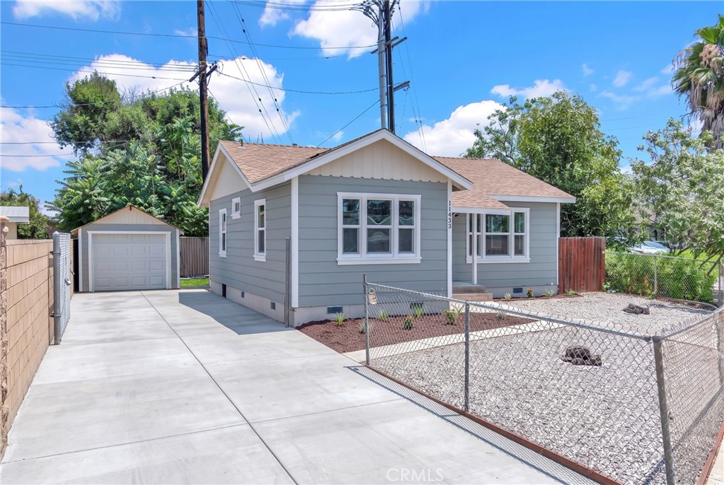 11433 Stewart Street Property Photo 1