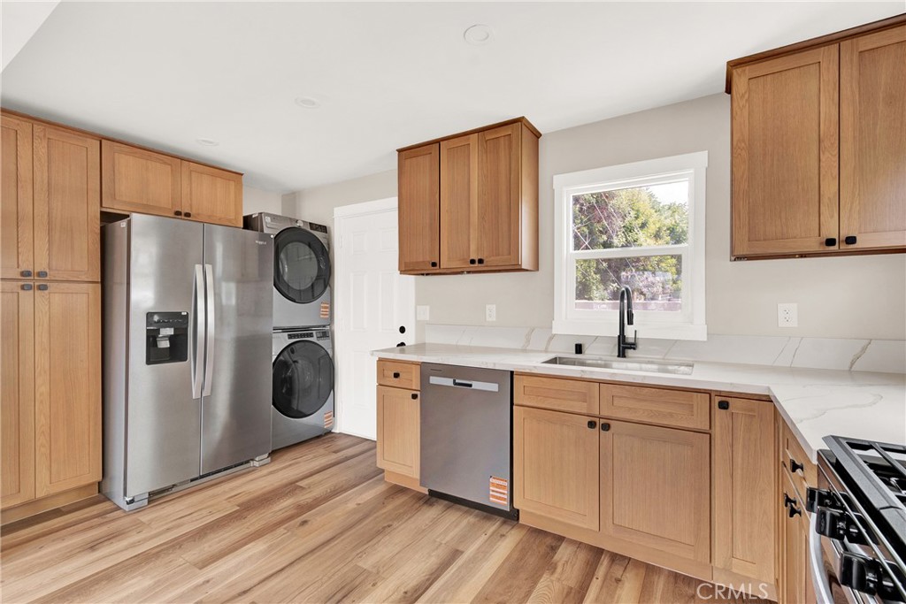 11433 Stewart Street Property Photo 3