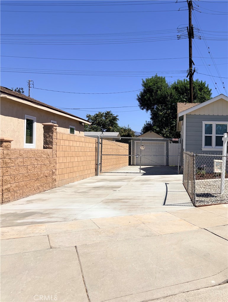 11433 Stewart Street Property Photo 18