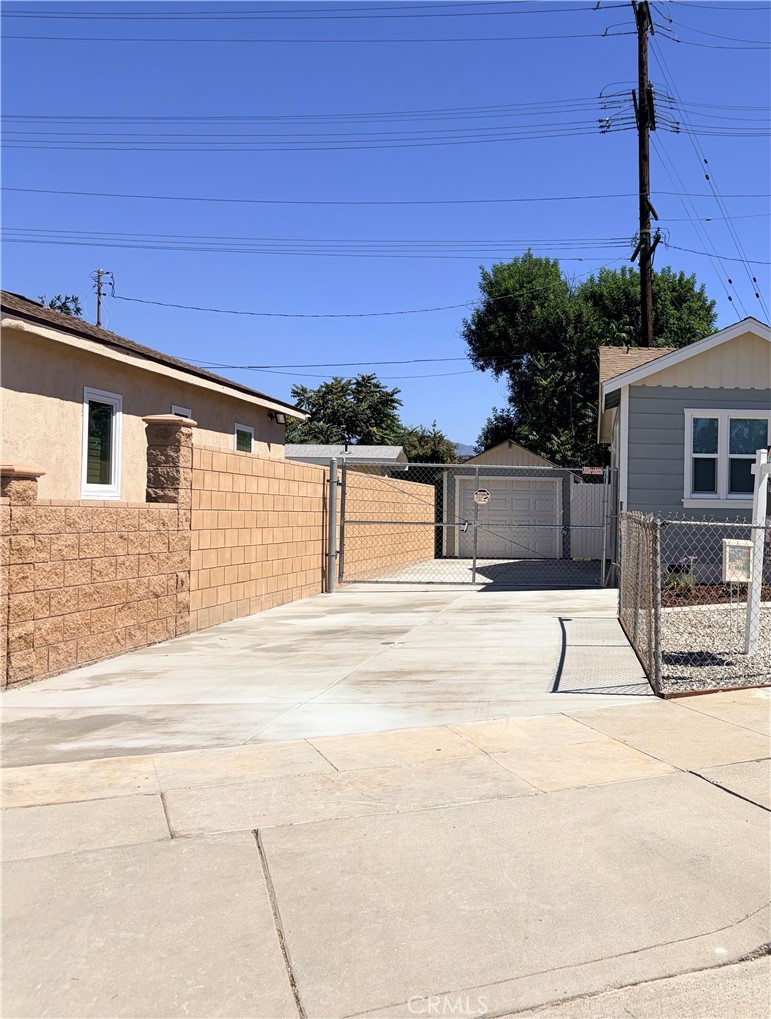 11433 Stewart Street Property Photo 20