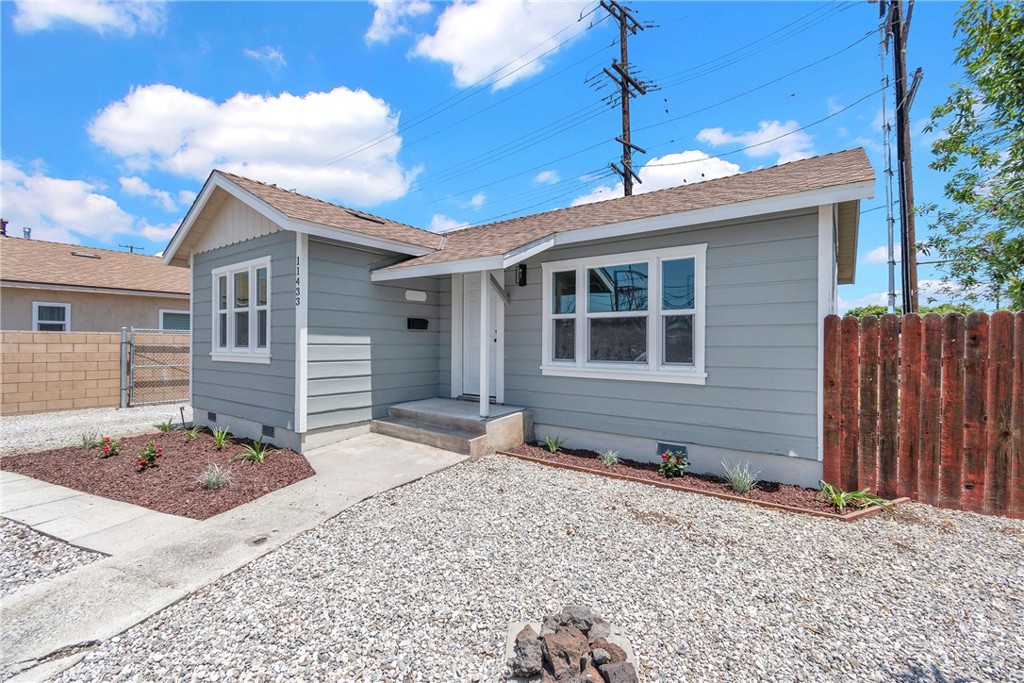 11433 Stewart Street Property Photo 21