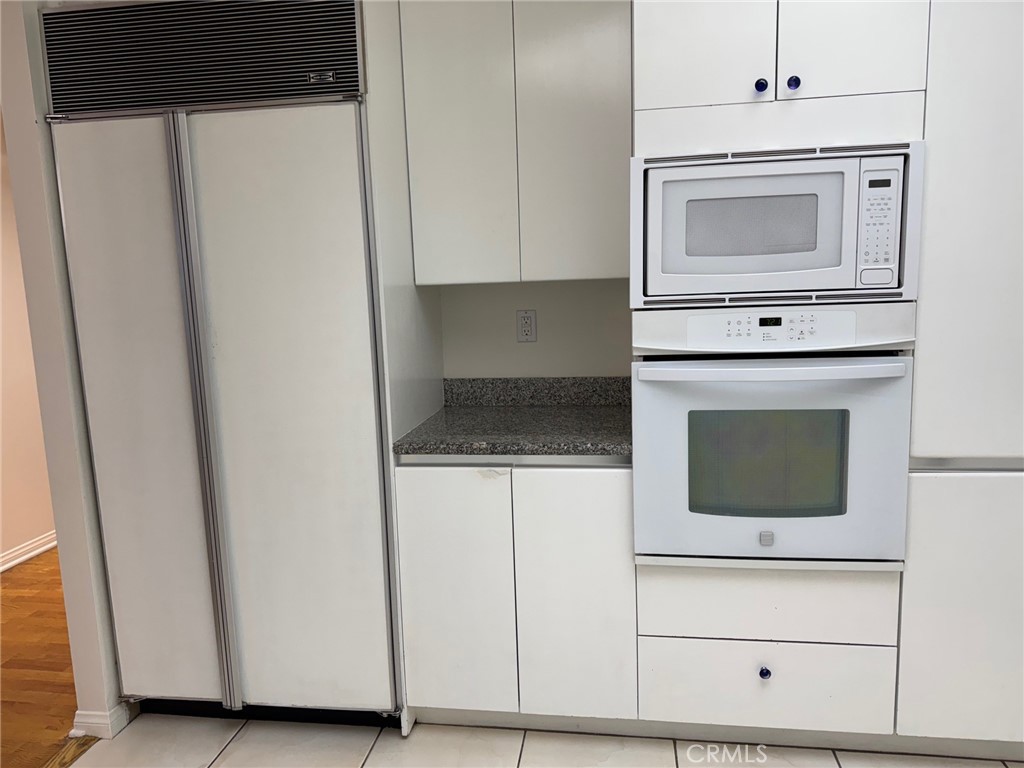 850 E Ocean Boulevard B3 Property Photo 16