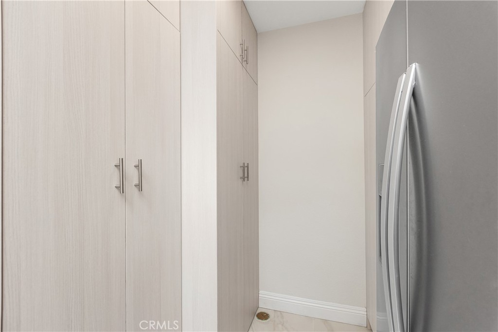 2243 Via Puerta # G Property Photo 14