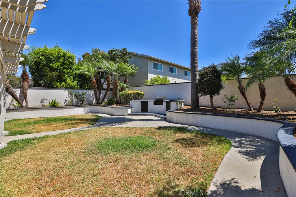 10946 El Chino Property Photo 28