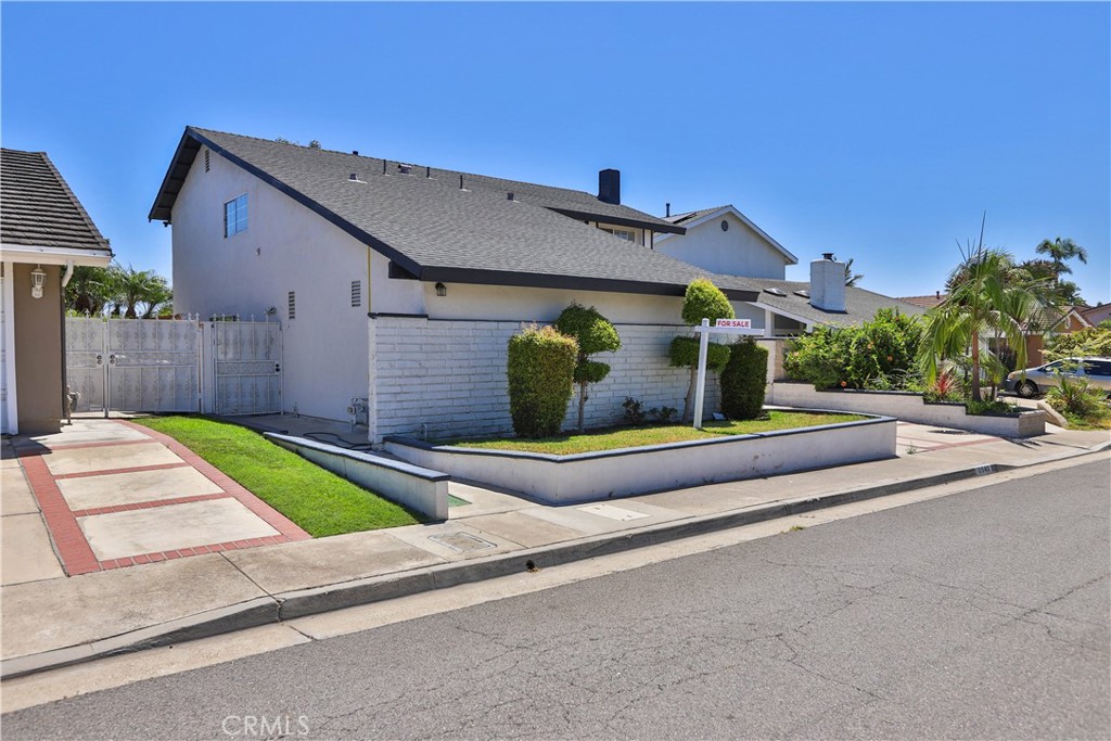 10946 El Chino Property Photo 35