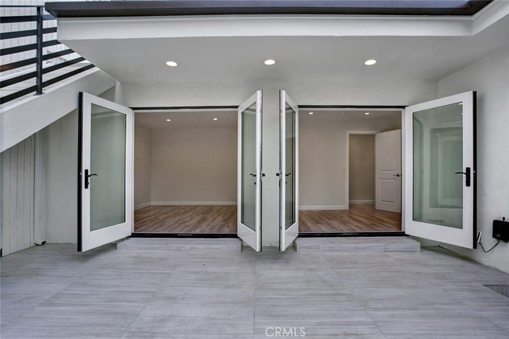 618 S Coast Highway Property Photo 11