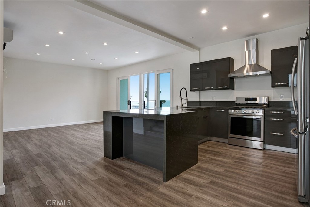 618 S Coast Highway Property Photo 12