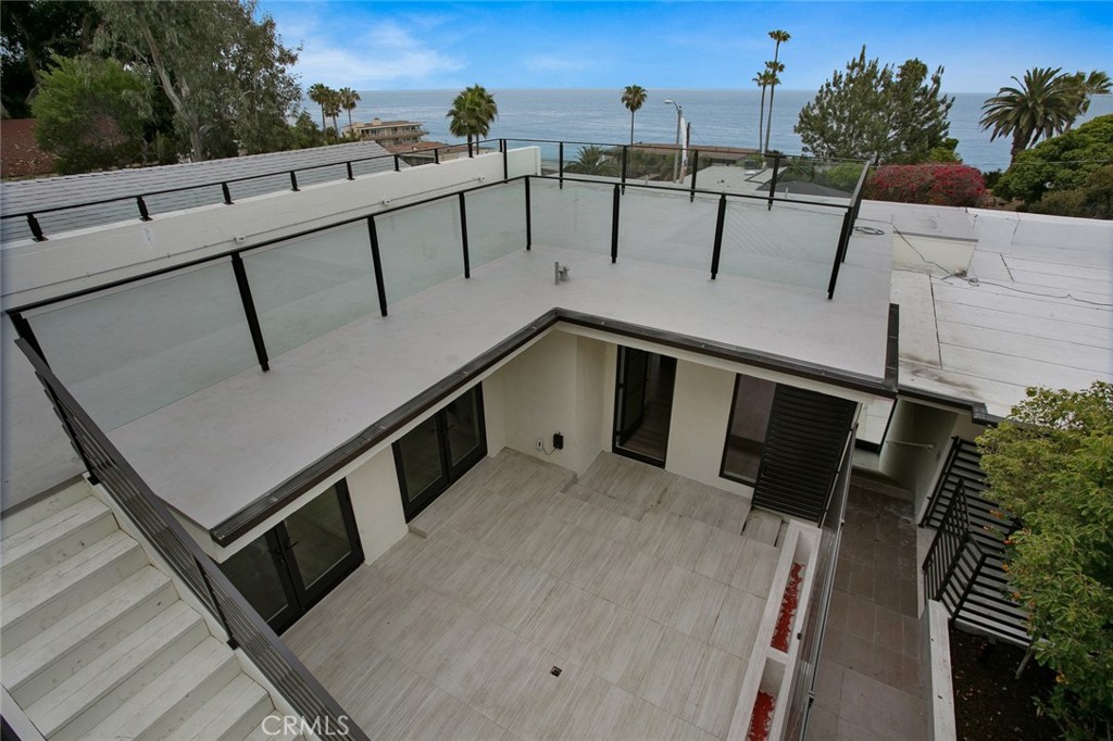 618 S Coast Highway Property Photo 19