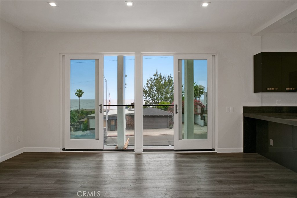 618 S Coast Highway Property Photo 28